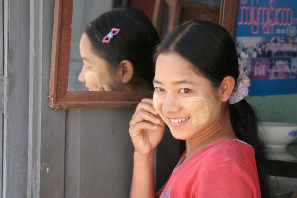 Image of Burmese girl