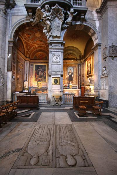 Image of Interior of Santa Maria del Popolo with graves and chapel, Rome, 