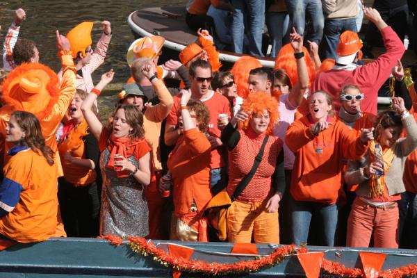 Yay, Queensday!