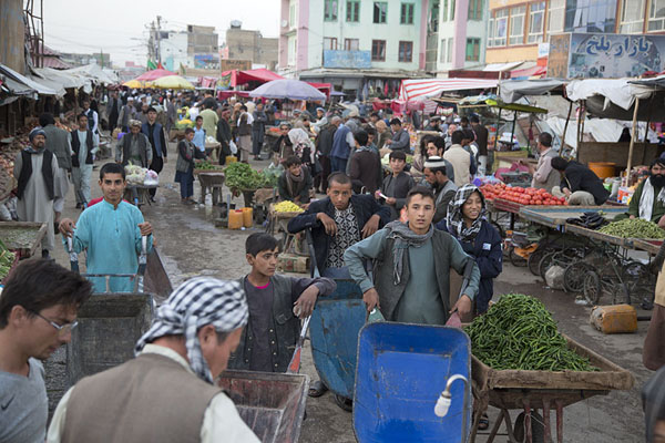 Foto van Vegetable market in Mazar-e-Sharif - Afghanistan - Azië