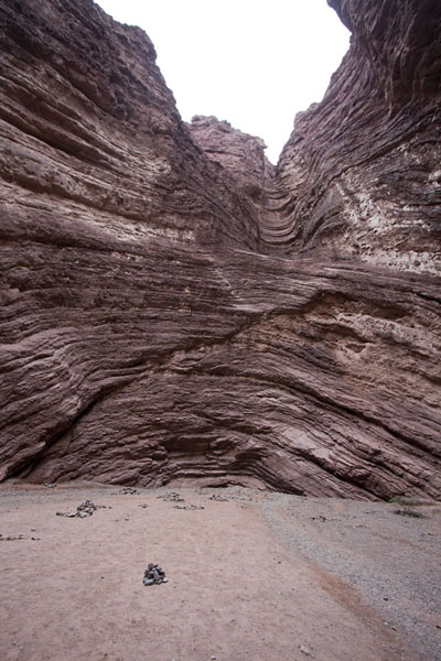 The impressive Anfiteatro is a circular natural rock formation with great acoustics | Quebrada de las Conchas | Argentina