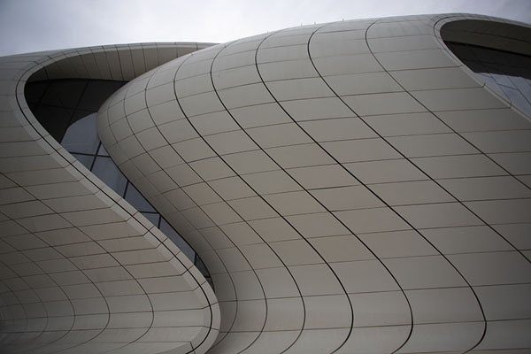 The curvy sections of the Heydar Aliyev Centre | Heydar Aliyev Centre | Azerbaijan