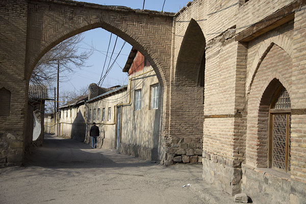 Street with arch in Ordubad | Ordubad | Azerbayán
