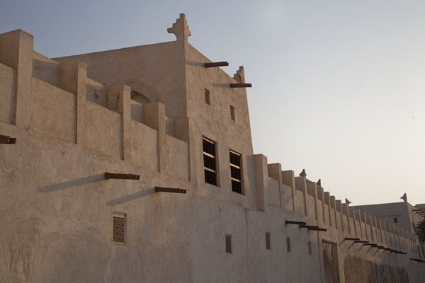 Afternoon sun on the wall of Bait Sheikh Isa Bin | Bait Sheikh Isa bin Ali | Bahrain