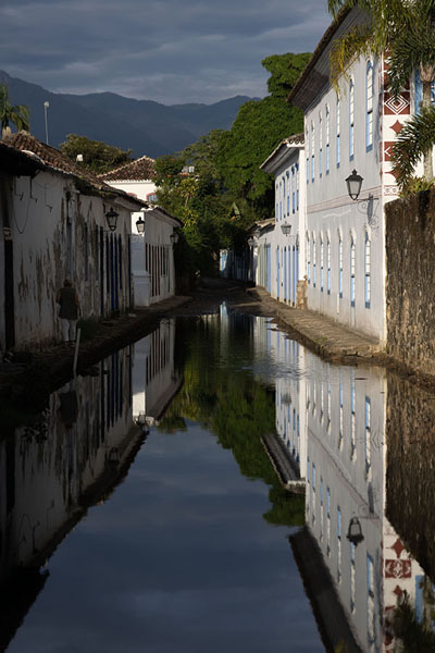 Foto de One of the flooded streets of ParatyParaty - Brazil