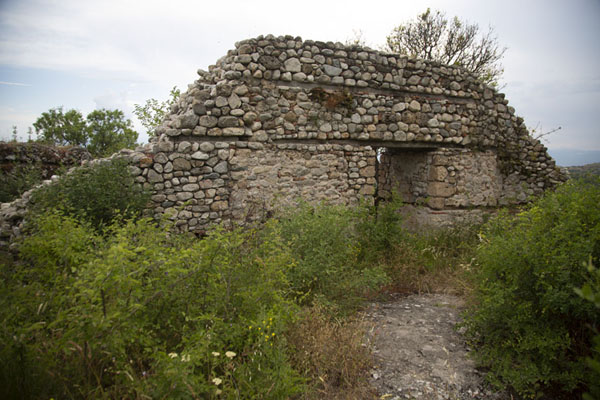 The entrance to the old fortress of Despot Slav on top of the pyramids south of Melnik | Melnik | Bulgaria