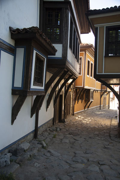 Cobble-stone street with traditional houses in the old town of Plovdiv | Plovdiv Old Town | Bulgaria
