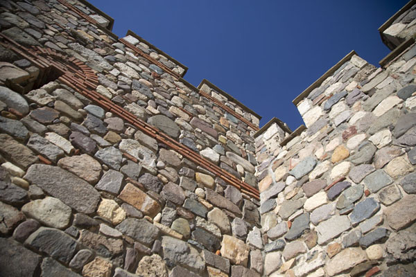 Looking up the defensive wall of Sozopol | Sozopol | Bulgarije