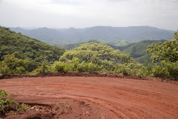Foto van Kameroen (View from the Ring Road between Wum and Nkambe)