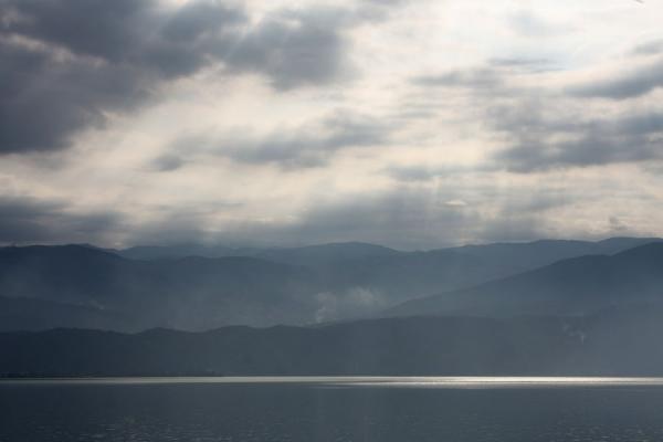 Picture of Qionghai-Hu Lake (China): Qionghai Hu lake in the morning
