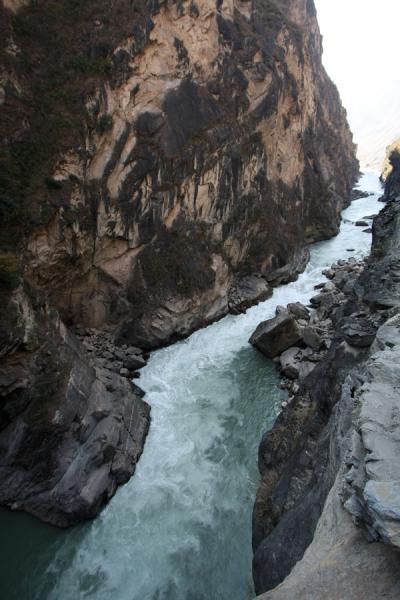 Picture of Tiger Leaping Gorge (China): Wild Yangtze River running through a narrow stretch of the Tiger Leaping Gorge