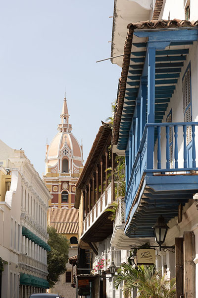 Foto van Cathedral bell tower above balconies in CartagenaCartagena de Indias - Colombia