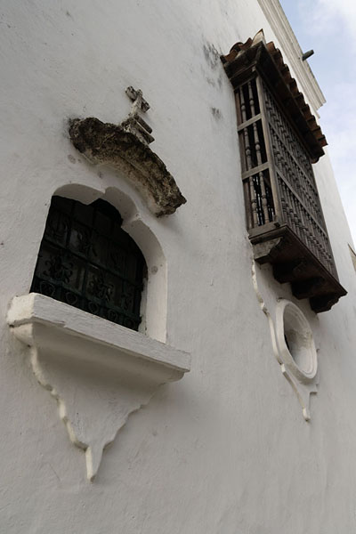 Foto van Anonymous complaint window in the Palacio de la Inquisición in Cartagena - Colombia - Amerika