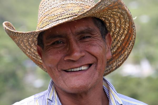 Picture of Colombian man with hat