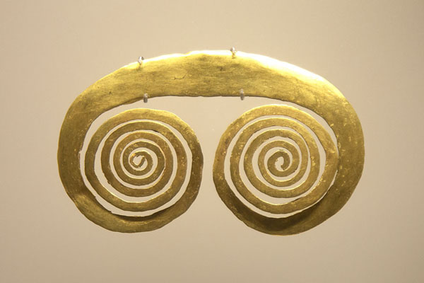 Foto di Gold breast plate in the Gold Museum of Santa MartaSanta Marta - Colombia