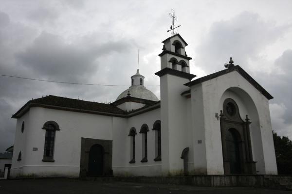 Picture of Popayán (Colombia): Capilla de Belén and a grey cloudy sky
