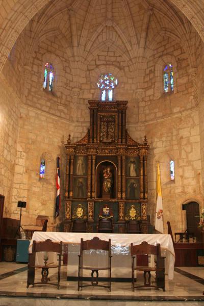 Picture of Catedral Primada de las Américas (Dominican Republic): Altar of Catedral Primada de las Américas