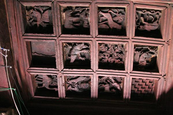 Picture of Debre Damo Monastery (Ethiopia): Wooden ceiling with carved animals at Abba Aregawi church at Debre Damo