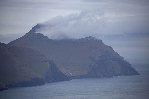 Picture of Kalsoy (Faroe Islands): Coastline of northern Kalsoy seen from the summit of Klakkur mountain on Bordhoy island
