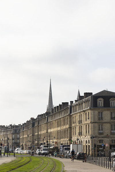 Rows of elegant houses on the riverside of the old centre of Bordeaux | Bordeaux city centre | France