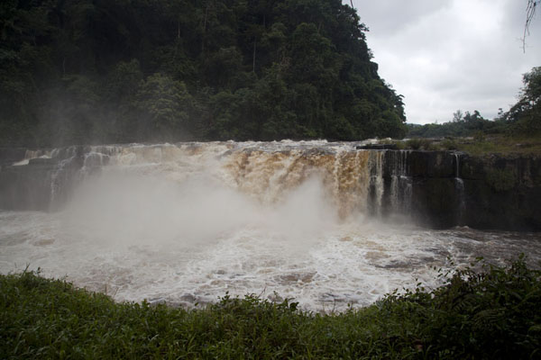 Picture of Gabon (The wide waterfall of Poubara)