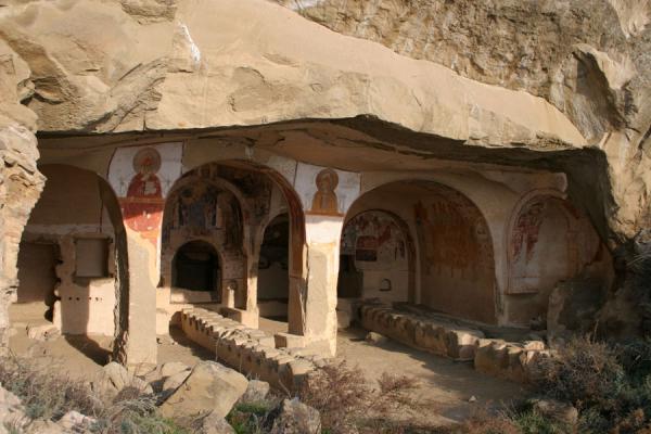 Picture of Davit Gareja (Georgia): Davit Gareja: refectory in Udabno Monastery seen from outside