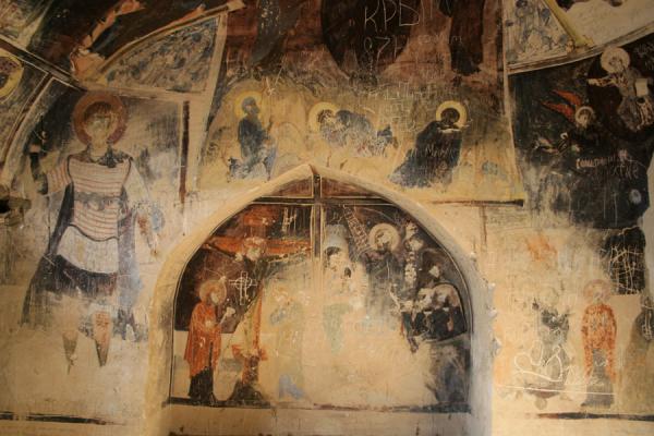 Foto van Detail of frescoes in church of the annunciation, Udabno monastery, Davit GarejaDavit Gareja - Georgië