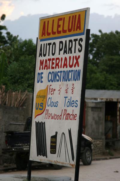 Haleluja auto parts and materials in Hinche | Haitian signs | Haiti