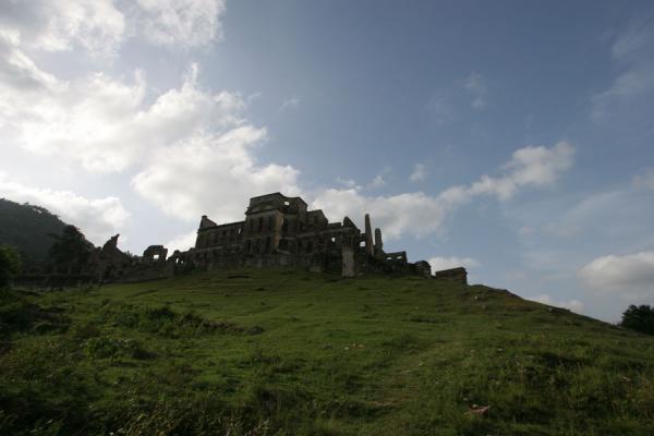 Foto van Contour of the ruins of the Sans-Souci PalaceMilot - Haïti