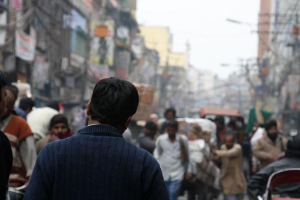 Looking over the shoulder | Chawri Bazaar | India