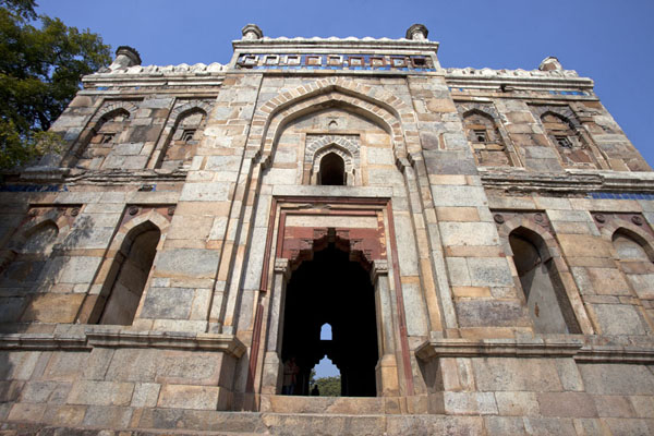 Picture of Sheesh Gumbad seen from below