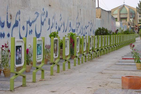 Foto van Golestan e Shohoda cemetery Esfahan - Iran - Azië