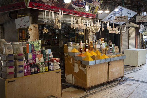 Part of the enormous market of Basra | Impressions de Bassorah | Irak