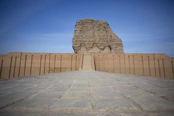 Frontal view of the ziggurat of Dur-Kurigalzu | Dur Kurigalzu Ziggurat | Iraq
