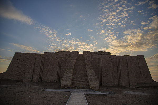 Picture of The ziggurat of Ur just before sunsetUr - Iraq