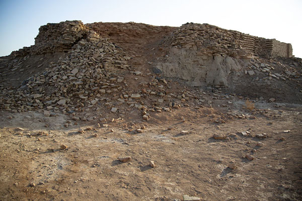 Foto van The upper part of the ziggurat of UrUr - Irak