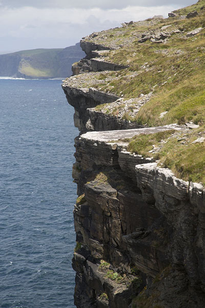 Picture of Cliffs of Moher (Ireland): View towards the north along the Cliffs of Moher