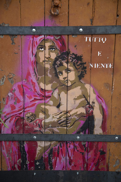 Foto di Graffiti in Albergheria depicting Virgin Mary and child - Italia - Europa