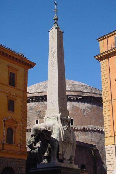 Picture of Pantheon (Italy): Pantheon and pillar with elephant by Bernini