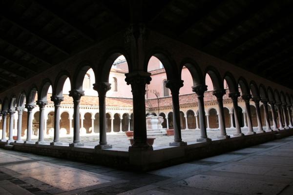 Inner courtyard of San Michele cemetery | San Michele Cemetery | Italy