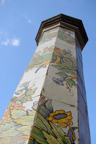 Picture of Santa Chiara (Italy): Octagonal decorated pillar in Santa Chiara cloister