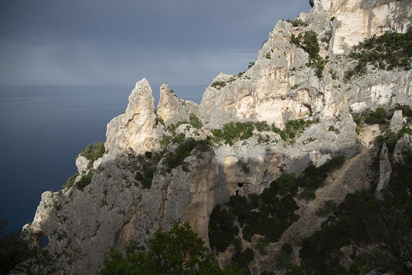 Photo de Spectacular rock landscape on the east coast of SardiniaSelvaggio Blu - l'Italie
