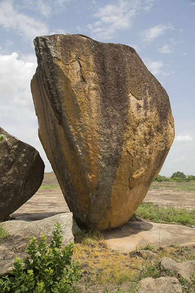 Sacrificial boulder near Mont Sienlow | Korhogo | Ivoorkust