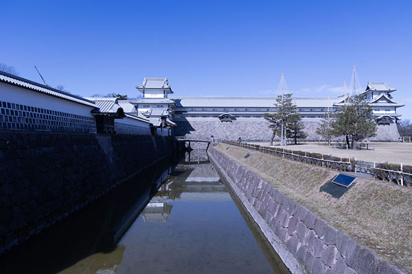 Inner moat, wall, and part of Kanazawa Castle | Kanazawa Castle Park | Japan