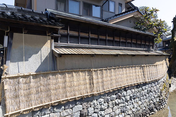 Picture of Wall with small roof and wood-covered sides at a traditional house in the Nagamachi districtKanazawa - Japan