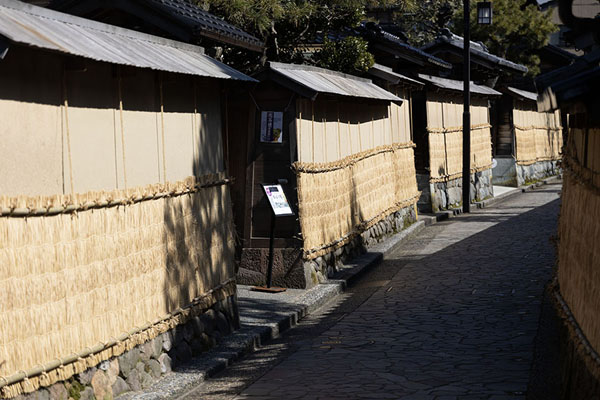Street in the Samurai district in Kanazawa with wood-covered walls | Nagamachi district | Japan