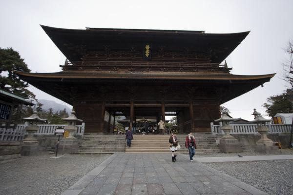 Picture of Sanmon Gate hiding Zenko-ji Temple from view