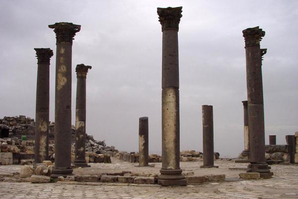 Picture of Umm Qais (Jordan): Umm Qais: basalt columns of former church