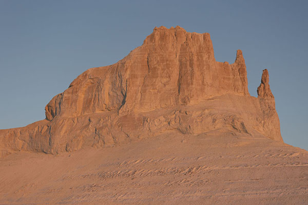 Foto de Mountain in Bozhira just before sunsetBozhira - Kazajstán