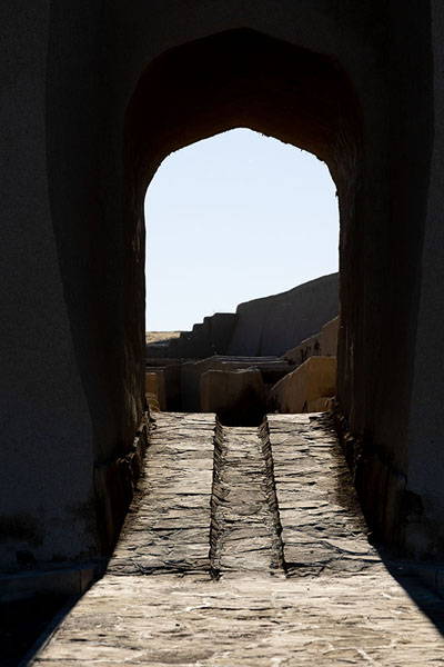 Foto van View through the reconstructed northeast gate of OtrarOtrar - Kazakhstan
